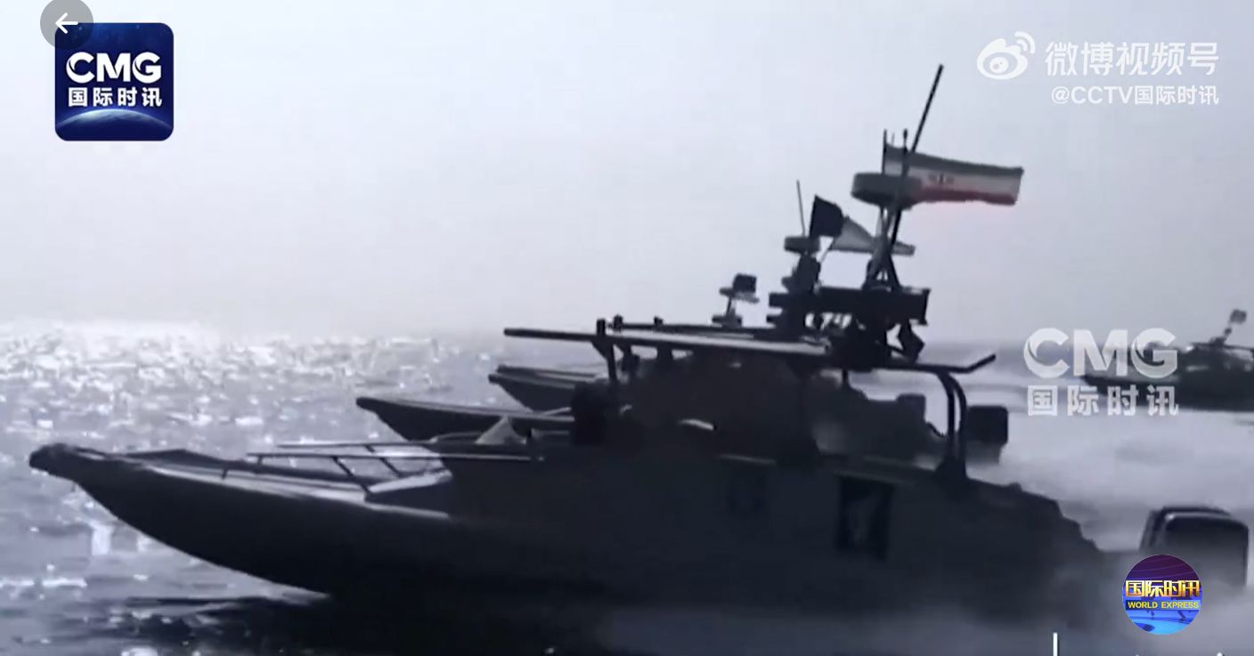 伊朗宣布霍尔木兹海峡部分区域将关闭数小时(2) 伊朗宣布霍尔木兹海峡部分区域将关闭数小时(2)